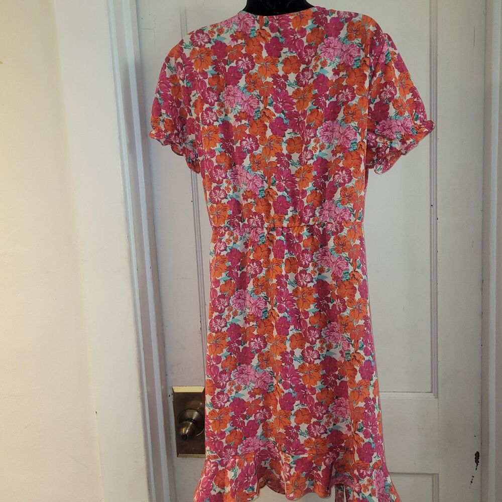 Sandy & Sid Floral Wrap Dress Size XL